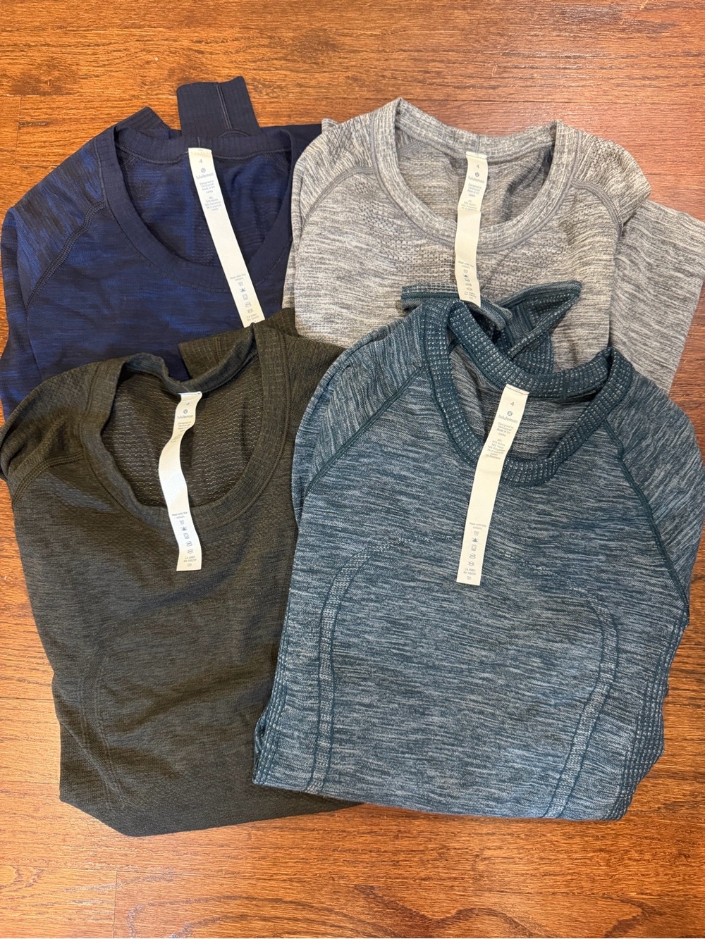 Lululemon Long Sleeve Bundle Size 4